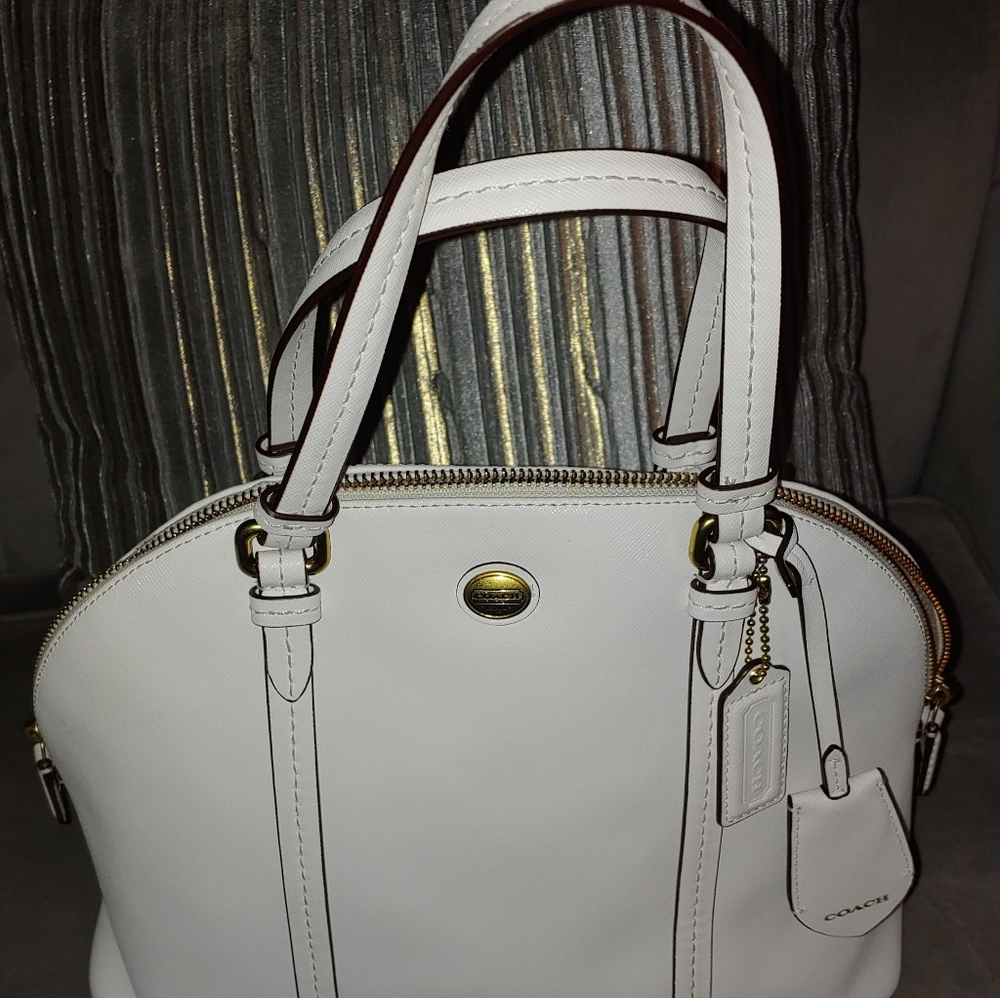 Coach Peyton Leather Cora Domed Satchel Cross Body Bag F25671 Chalk